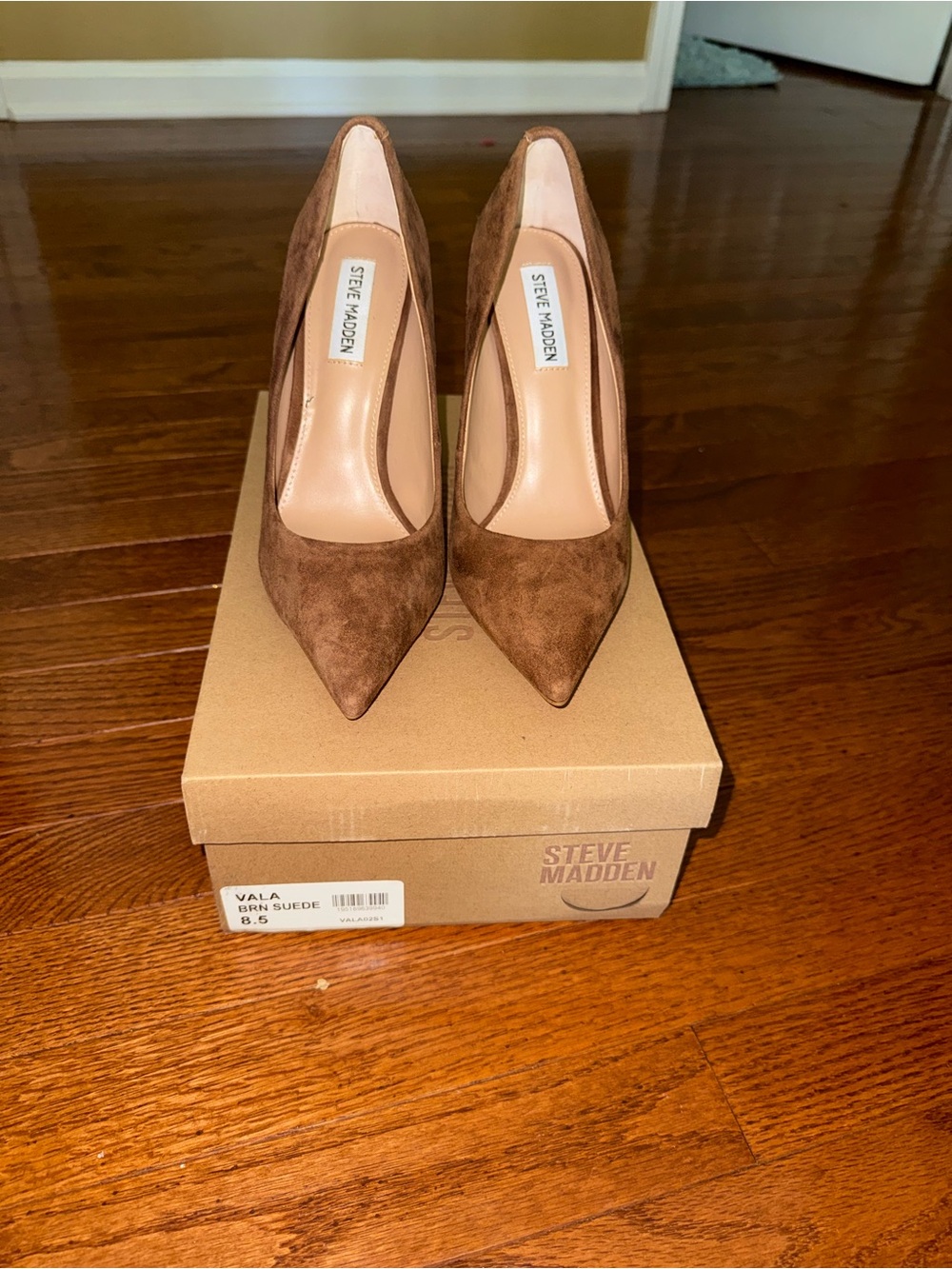 Steve Madden Brown Suede Pointed Toe Pumps